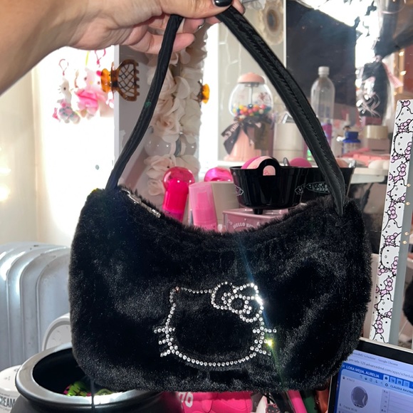 Hello Kitty Handbags - Hello kitty bling shoulder bag
